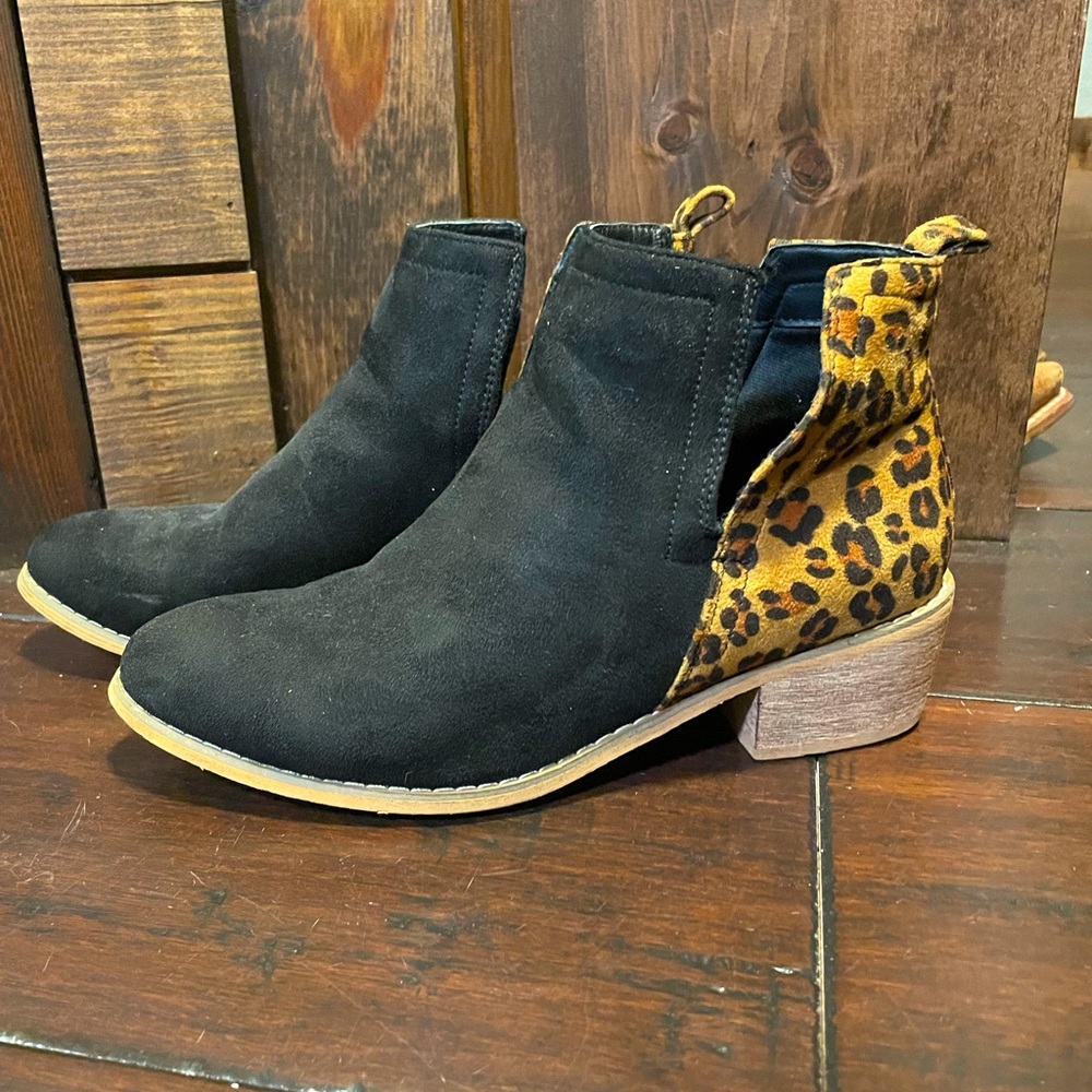 Cheetah and black booties
